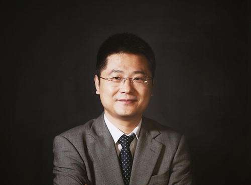 大规模投入基础教育和学前教育，可以为大学毕业生创造就业机会