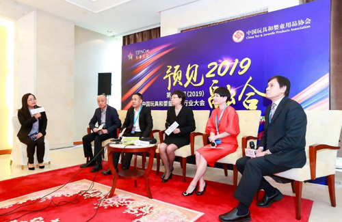 第十一届中国玩具和婴童用品行业大会专访康贝刘喜明