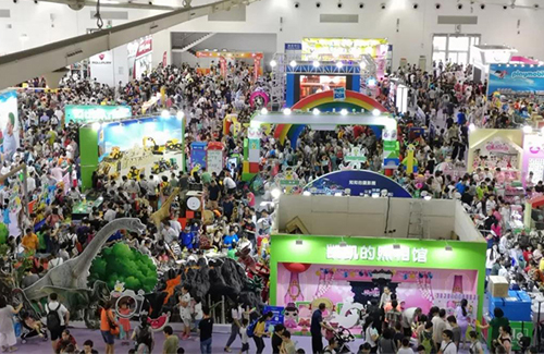 银辉玩具携新品参加2019玩搏会，小玩具玩出新花样！！
