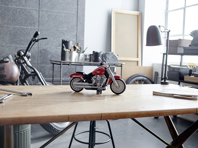 乐高®创意百变高手系列 -10269哈雷戴维森®肥仔®摩托车.jpg 乐高®创意百变高手系列 -10269哈雷戴维森®肥仔®摩托车.jpg