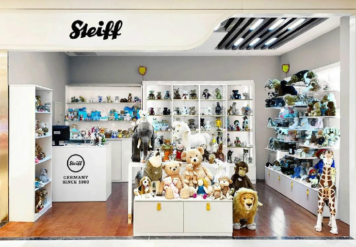 LV，Tiffany，Supreme都争相和它合作，史戴芙Steiff有啥魅力？