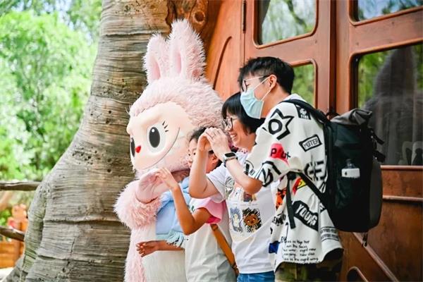 冲刺200亿！从泡泡玛特看潮玩品牌全球化的 3.0 进阶策略