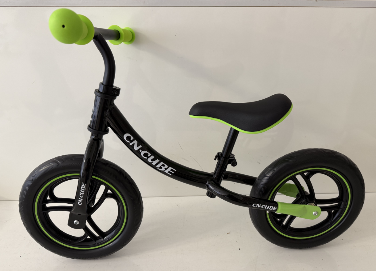 Children's balance bike