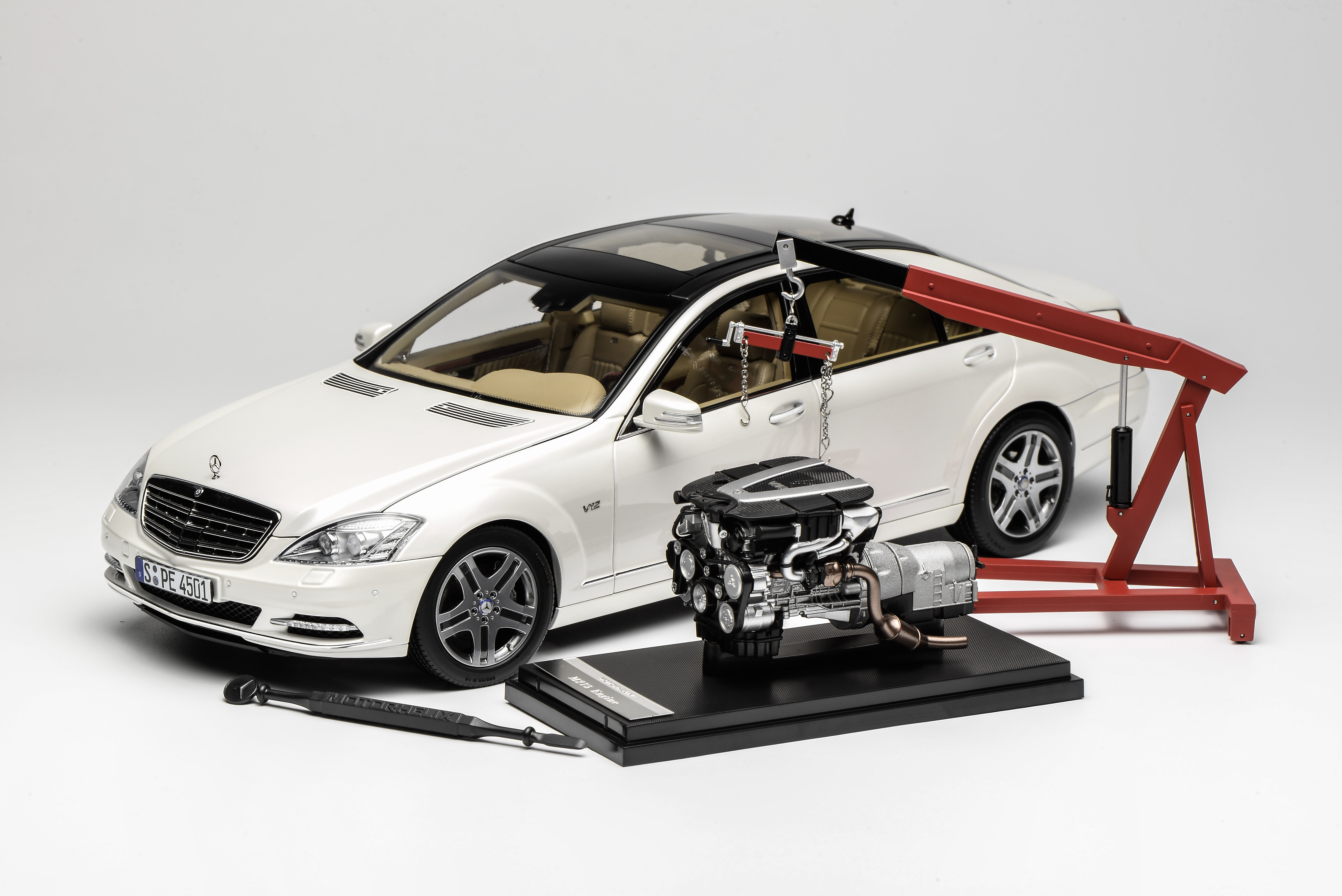 MH 奔驰 S-Class S600L(W221) 1/18 合金汽车模型