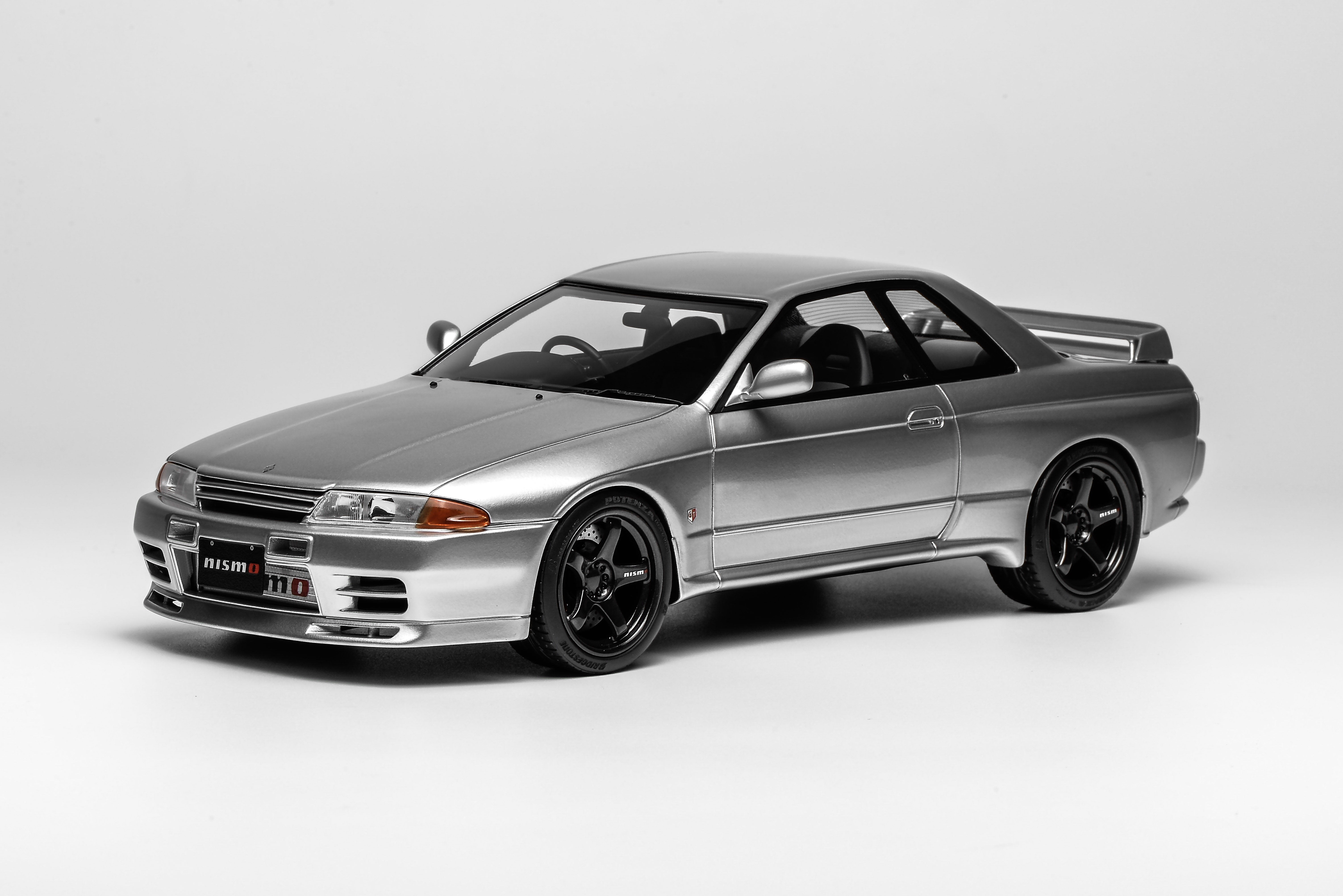 MH Nissan Skyline GT-R (R32) Customized Version 1/18 树脂汽车模型