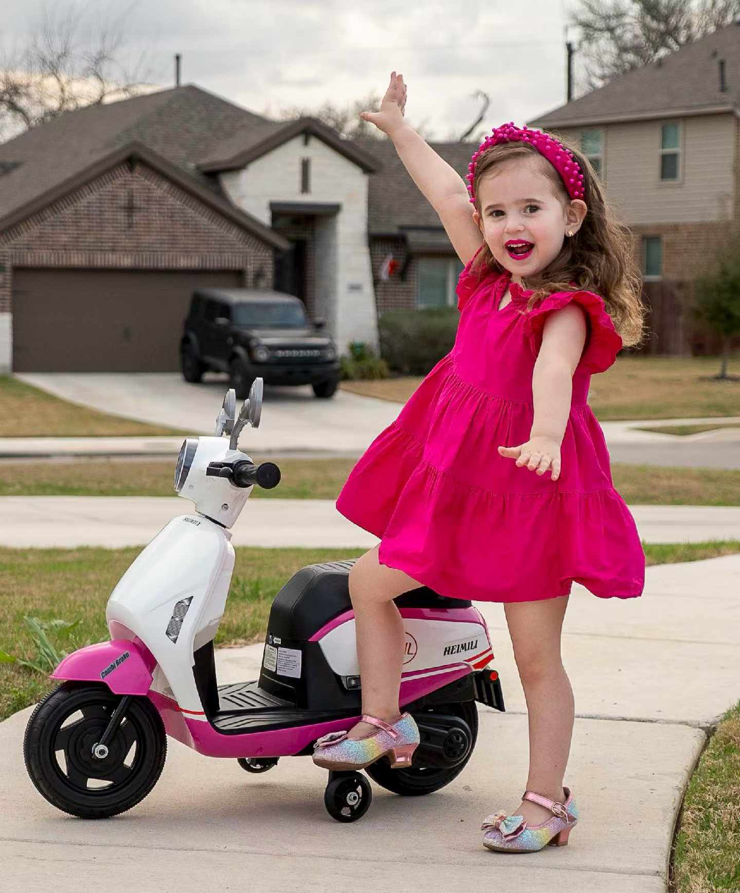Retro children's motorcycle for sale, remote control music toy car, Mulan car, children's electric tricycle