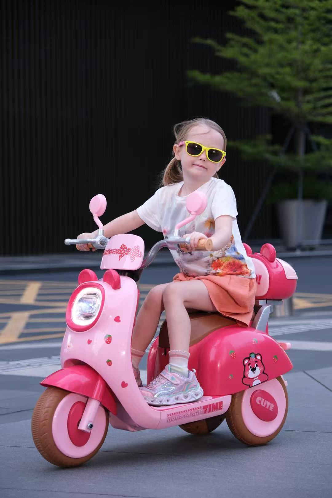 Children’s Electric Ride-On Car