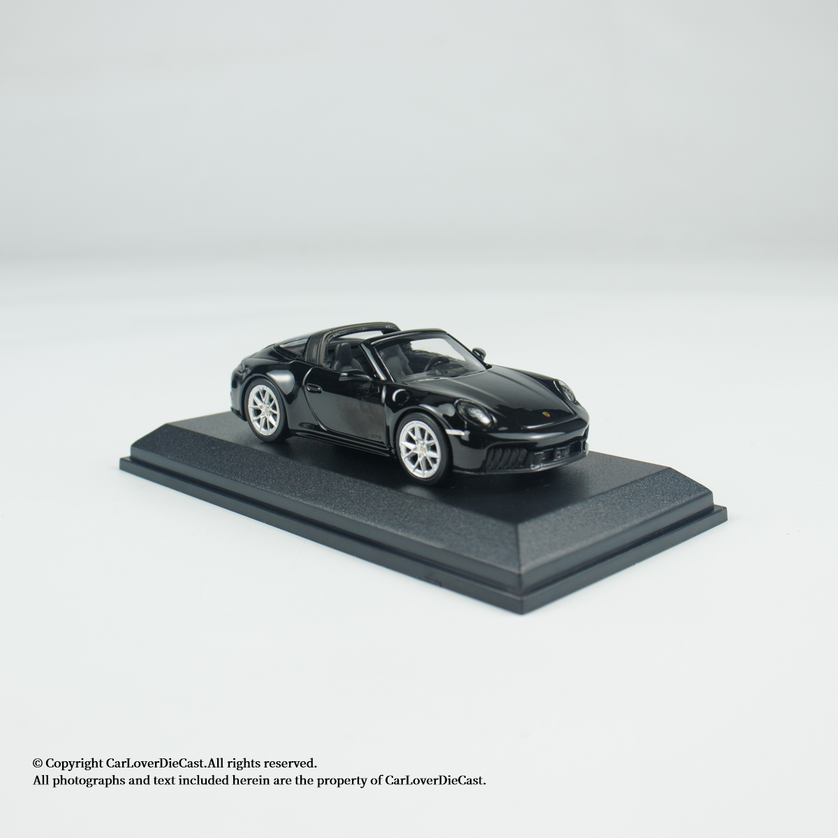 MINICHAMPS 1:64 保时捷PORSCHE 911(992.2) TARGA 4 GTS -2025-BLACK黑
