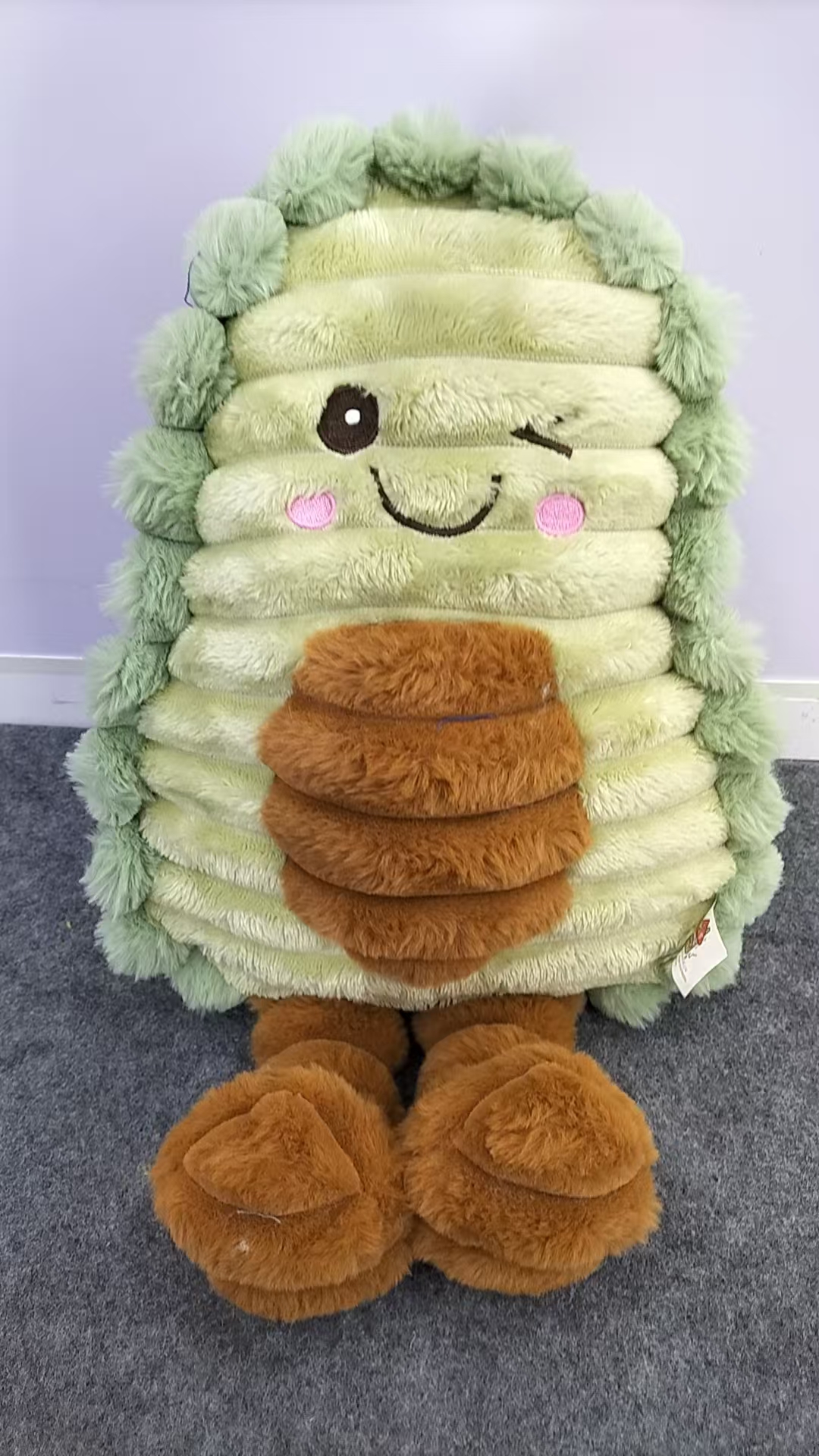 毛绒牛油果