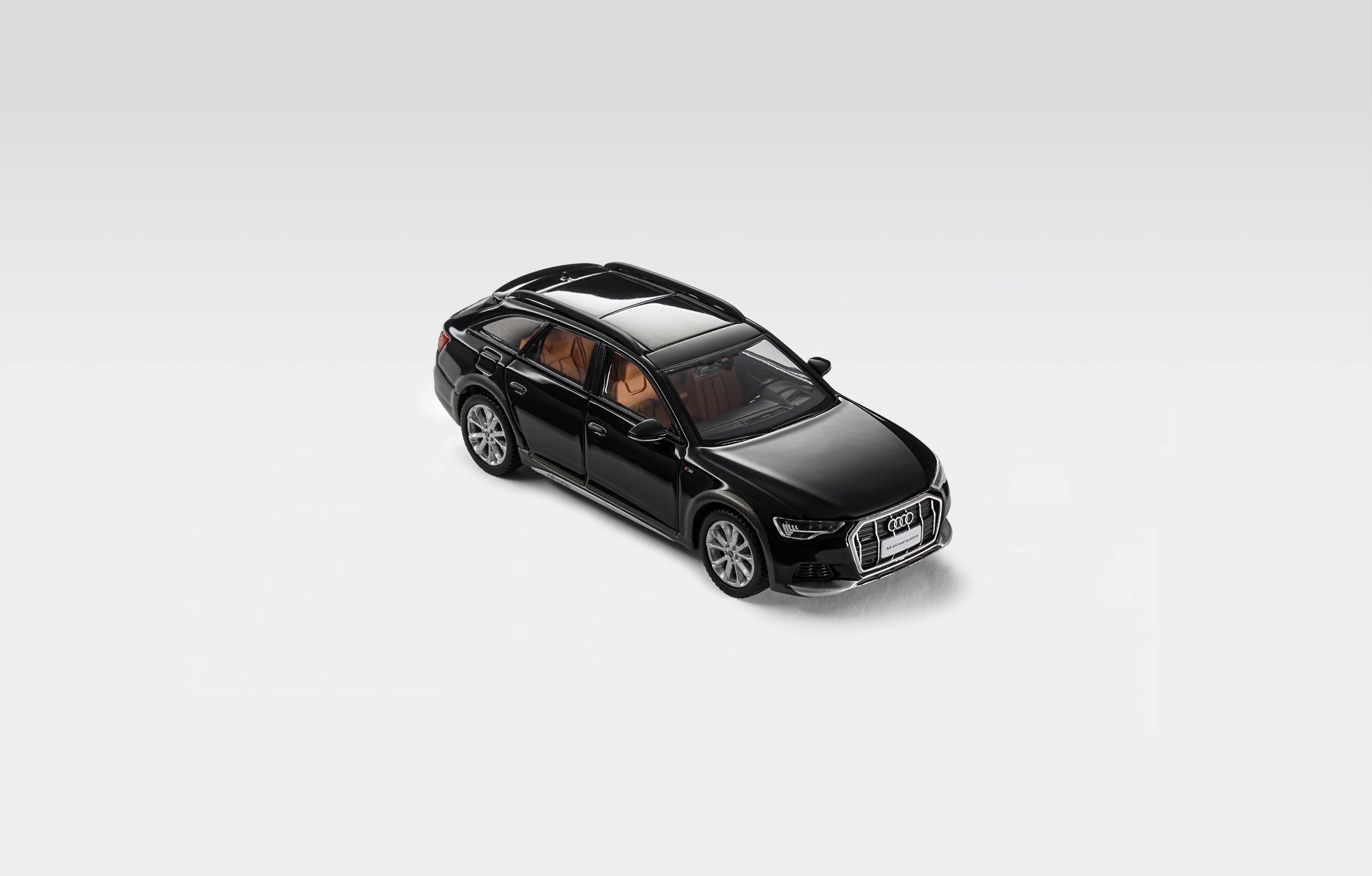 奥迪A6 Allroad -1:64比例合金车模