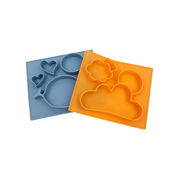 Square plates for animal children